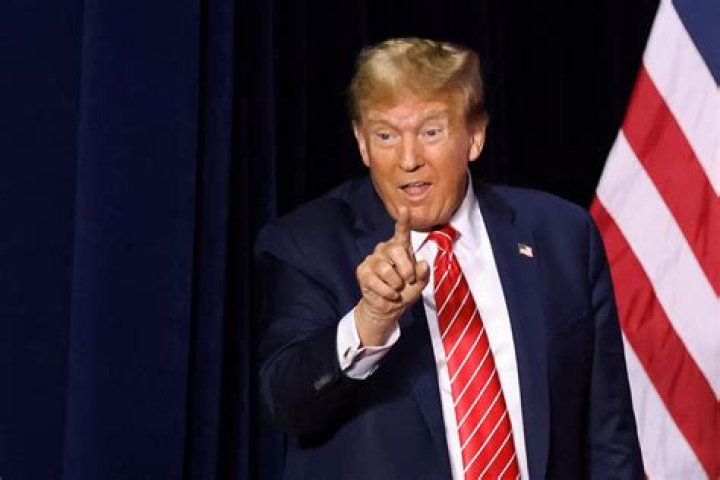 Donald Trump Rips Into Fox News Reporter: A Deep Dive into the Controversy